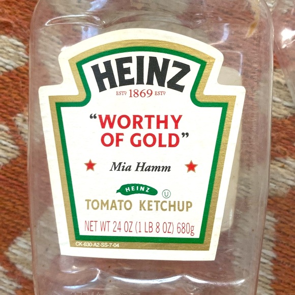 MIA HAMM 🛍️ HEINZ RARE CELEBRITY LIMITED EDITION BOTTLE— empty/clean COLLECTOR - Picture 1 of 8